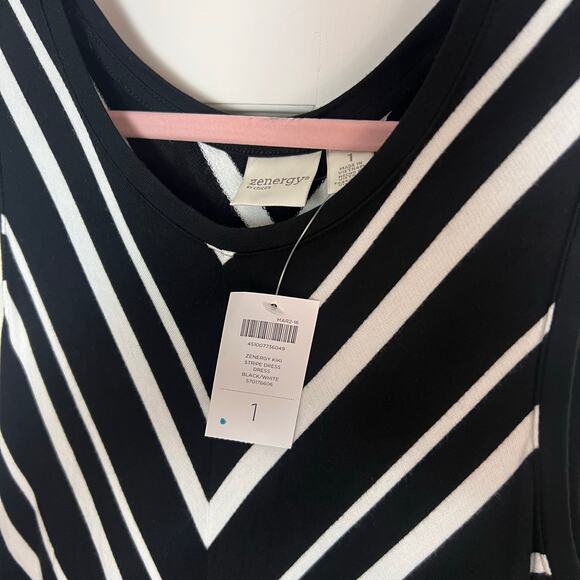 Chico’s Zenergy Kiki Stripe Maxi Dress Black White Size 1 (M/8) NWT - Picture 3 of 4